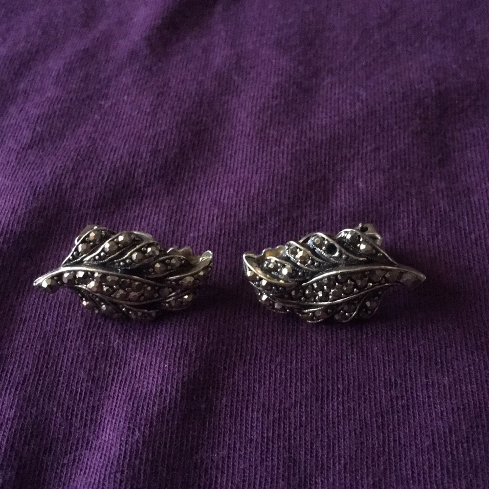 Vintage clip earrings gold stones